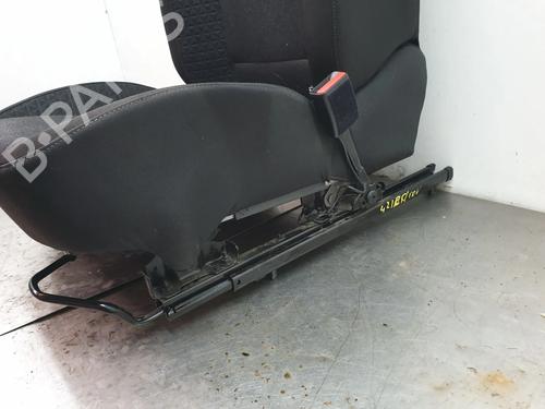 Right front seat RENAULT CLIO V (B7_) 1.0 TCe 90 (B7MT) | BP32438351C16