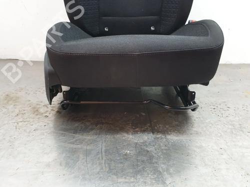 Right front seat RENAULT CLIO V (B7_) 1.0 TCe 90 (B7MT) | BP32438351C16