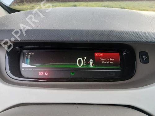 instrument-cluster-renault-zoe-bfm_-2012-32454191 main image