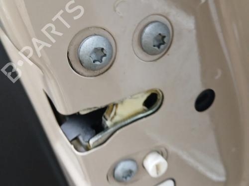 rear-right-lock-fiat-500l-351_-352_-2012-32454230 main image