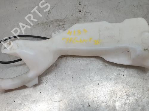 Used Windscreen washer tank RENAULT MEGANE IV Hatchback (B9A/M/N_) 1.8 Blue dCi 150 (B9A7) (150 hp) 32480729