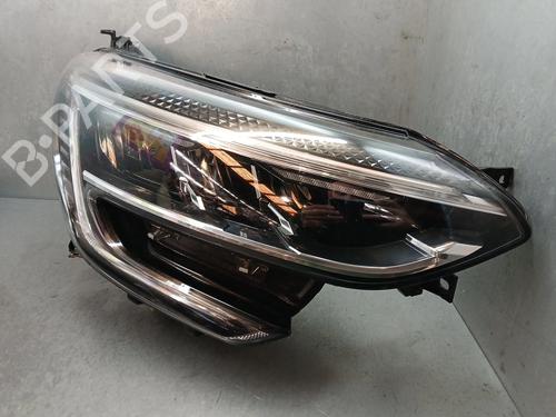 Right headlight RENAULT MEGANE IV Hatchback (B9A/M/N_) 1.3 TCe 100 (B9N8) | BP30720892C29