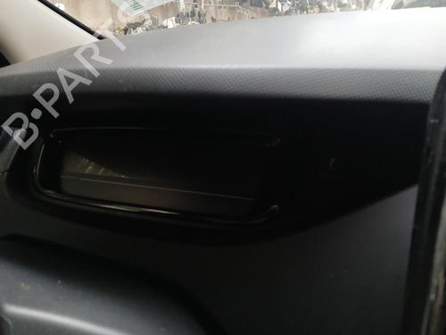 kombinert-instrument-renault-zoe-bfm_-2012-32496497 main image