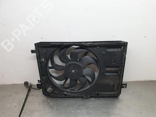 Used Radiator fan Radiator fan 32506689 32506689