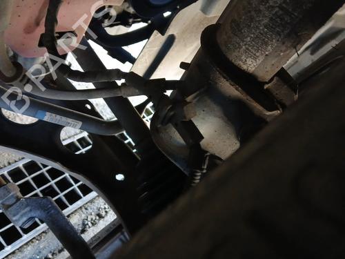 Used Right front steering knuckle Right front steering knuckle PEUGEOT 208 II (UB_, UP_, UW_, UJ_) 1.2 PureTech 100 (101 hp) 32506728 32506728