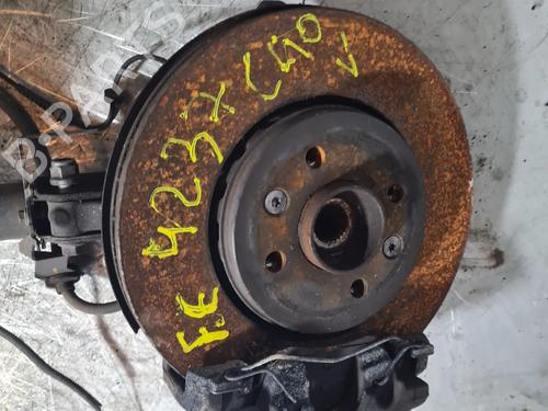 Used Left front steering knuckle RENAULT CLIO V (B7_) 1.5 Blue dCi 85 (B7AG) (86 hp) 30436313