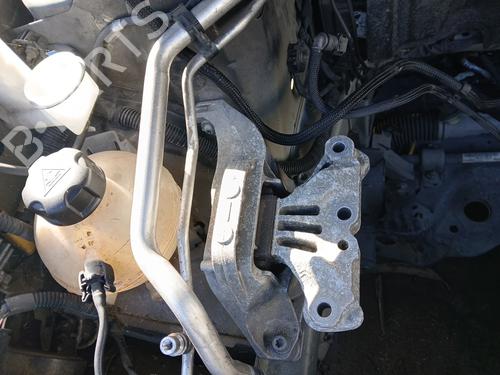 Used Engine mount Engine mount PEUGEOT 308 SW II (LC_, LJ_, LR_, LX_, L4_) 1.6 BlueHDi 120 (120 hp) 32530465 32530465