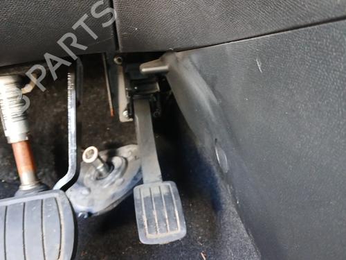Pedal PEUGEOT 308 SW II (LC_, LJ_, LR_, LX_, L4_) 1.6 BlueHDi 120 (120 hp) 32530481