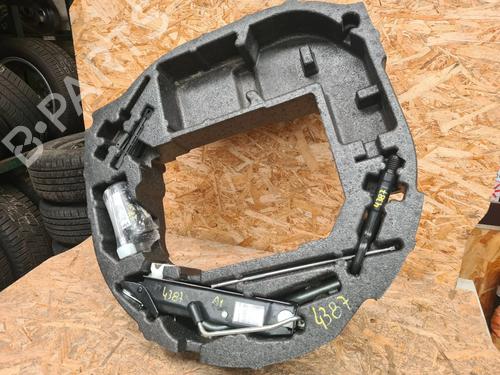 Andre AUDI A1 Sportback (8XA, 8XF) 1.0 TFSI (82 hp) 32530483