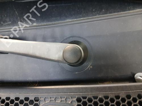 Used Front wiper motor Front wiper motor PEUGEOT 208 II (UB_, UP_, UW_, UJ_) 1.5 BlueHDI 100 (102 hp) 32530523 32530523