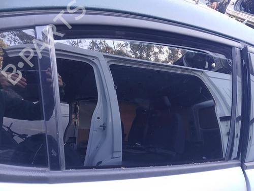 rear-right-door-window-alfa-romeo-stelvio-949_-2016-32657112 main image