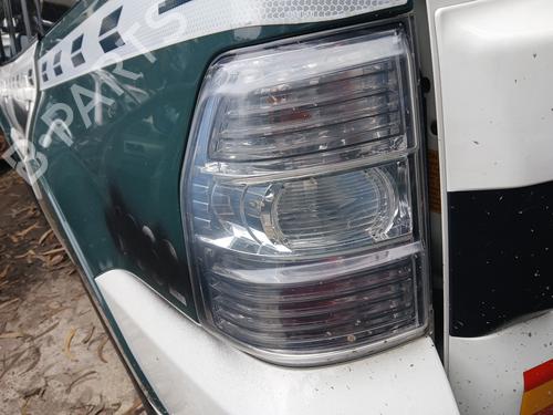 Venstre baglygte MITSUBISHI PAJERO IV (V8_W, V9_W) 3.2 DI-D 4WD (165 hp) 32681920