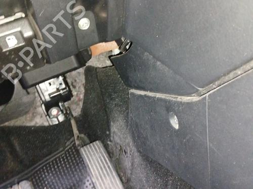 Pedal MITSUBISHI PAJERO IV (V8_W, V9_W) 3.2 DI-D 4WD (165 hp) 32685511