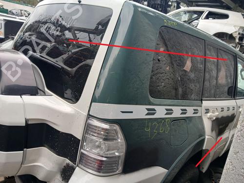 Bagstkærm Højre Bagstkærm Højre MITSUBISHI PAJERO IV (V8_W, V9_W) 3.2 DI-D 4WD (165 hp) 32681888 32681888