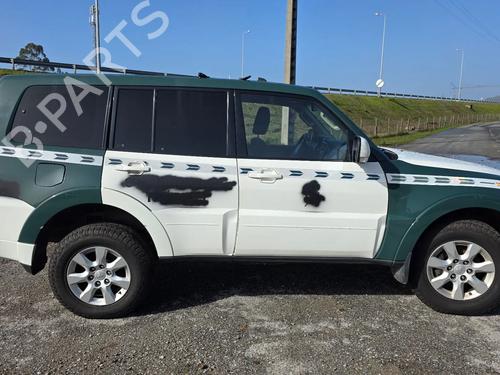 Used Front right window mechanism Front right window mechanism MITSUBISHI PAJERO IV (V8_W, V9_W) 3.2 DI-D 4WD (165 hp) 32681912 32681912