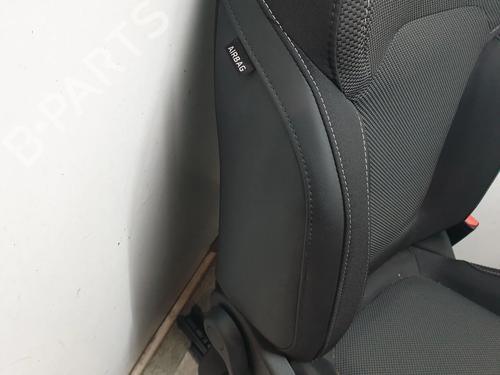 hjre-sde-airbag-renault-megane-iv-hatchback-b9amn_-2015-30967682 main image