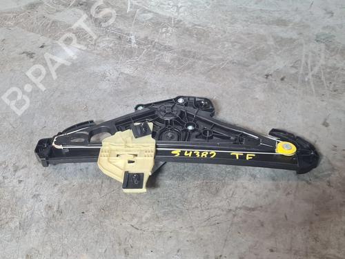 Rudehejsemekanisme venstre bagtil RENAULT CAPTUR II (HF_) TCe 140 (HFN0) (140 hp) 32726748