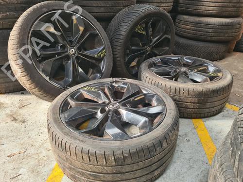 Fælk RENAULT MEGANE IV Hatchback (B9A/M/N_) 1.8 Blue dCi 150 (B9A7) (150 hp) 32751946