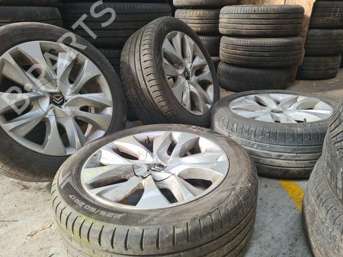 Fælk Fælk CITROËN DS5 1.6 HDi 115 (114 hp) 32759385 32759385