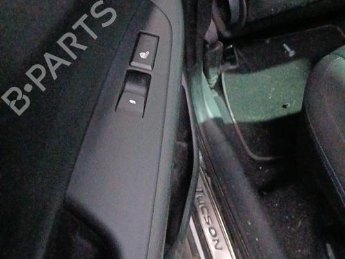 Venstre bak elrute bryter HYUNDAI TUCSON (TL, TLE) 1.7 CRDi (141 hp) 32766391