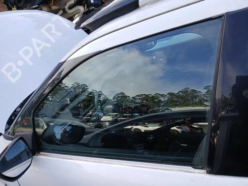 dr-rude-ventre-foran-citroen-c4-cactus-2014-32776621 main image