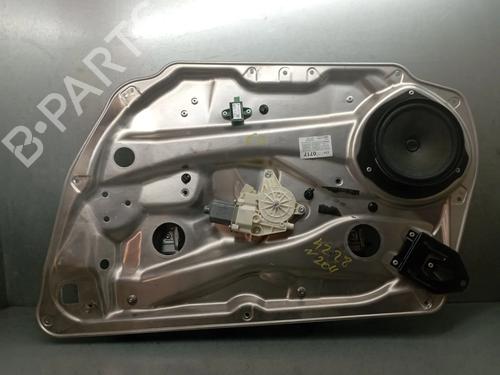 Used Front right window mechanism Front right window mechanism MERCEDES-BENZ C-CLASS (W204) C 180 CDI (204.000) (120 hp) 30390998 30390998