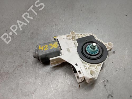 Vindusheismotor høyre bak AUDI A1 (8X1, 8XK) 1.6 TDI (90 hp) 32869673