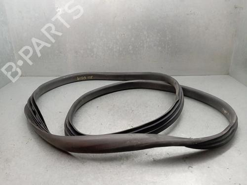 Used Rubber door seal DACIA SANDERO III 1.0 TCe 100 (101 hp) 32981921