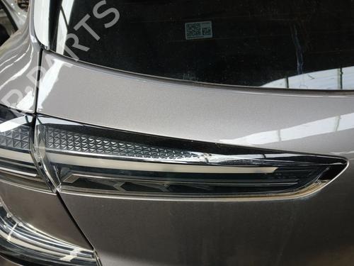 Feu de coffre gauche RENAULT CAPTUR II (HF_) TCe 140 (HFN0) (140 hp) 32990434