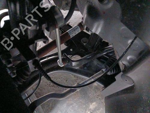 left-front-suspension-arm-renault-captur-ii-hf_-2020-32990440 main image