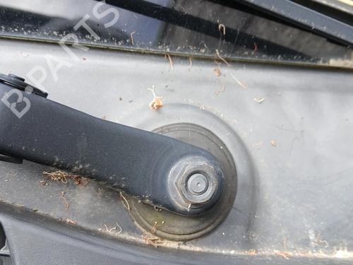 Used Front wiper motor PEUGEOT PARTNER Box Body/MPV 1.6 BlueHDi 100 (100 hp) 32990470