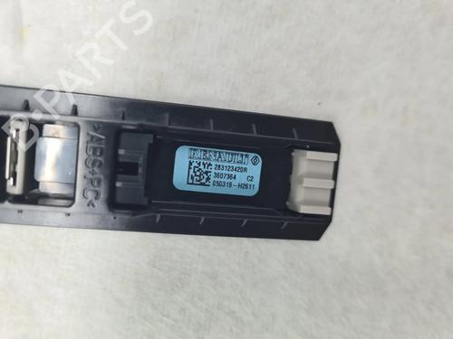 Interiør tag RENAULT MEGANE IV Hatchback (B9A/M/N_) 1.3 TCe 100 (B9N8) | BP33001867I12  - Image 6