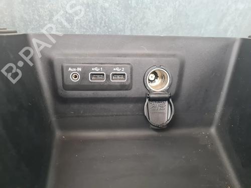 Armrest / Center console RENAULT MEGANE IV Hatchback (B9A/M/N_) 1.3 TCe 100 (B9N8) | BP33004784I20  - Image 8