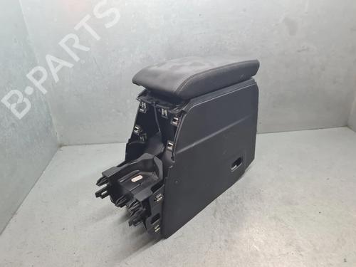 Used Armrest / Center console PEUGEOT 2008 II (UD_, US_, UY_, UJ_, UR_, UC_) 1.2 PureTech 130 (USHNS, URHNS) (130 hp) 33004785