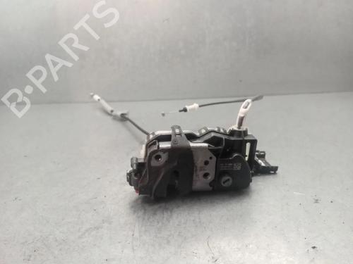 Højre bagtil lås PEUGEOT 3008 II SUV (MC_, MR_, MJ_, M4_) 1.5 BlueHDi 130 (131 hp) 33013863