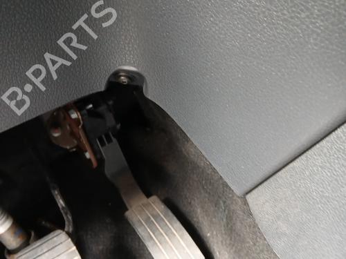 Used Pedal DACIA SANDERO II TCe 90 (B8M1, B8MA, B8AC) (90 hp) 33017159