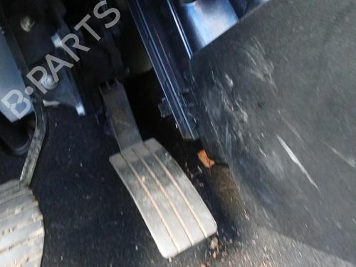 Used Pedal RENAULT TWINGO III (BCM_, BCA_) 0.9 TCe 90 (BCM9, BCM2) (90 hp) 33018857