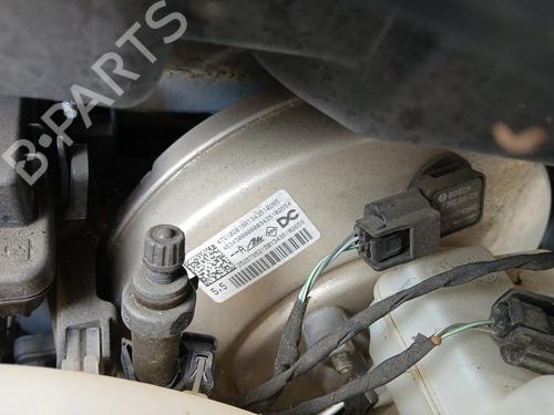 Bremseservo RENAULT TWINGO III (BCM_, BCA_) 0.9 TCe 90 (BCM9, BCM2) (90 hp) 33018867