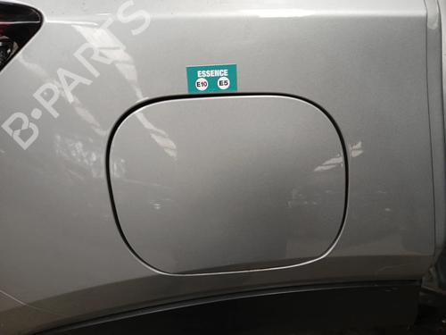 fuel-flap-nissan-juke-f16_-2019-33121516 main image