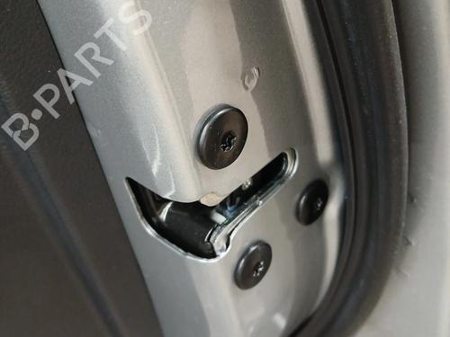 Højre fortil lås NISSAN JUKE (F16_) DIG-T 117 (117 hp) 33121509