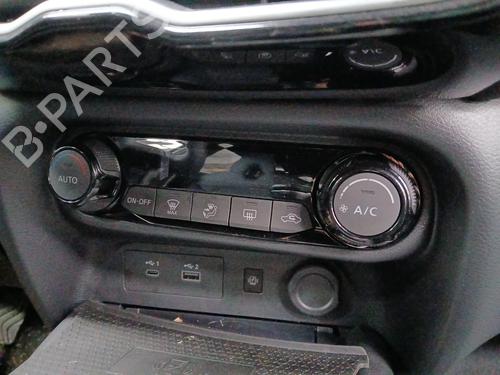 Commande Chauffage NISSAN JUKE (F16_) DIG-T 117 (117 hp) 33121545