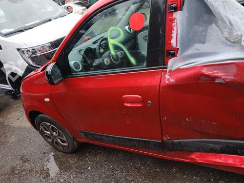 Dør venstre fortil RENAULT TWINGO III (BCM_, BCA_) 1.0 SCe 65 (BCMJ) (65 hp) 33162877