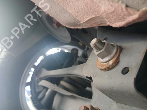 Venstre bak bærearm BMW 1 (F20) 116 i (136 hp) 33205305