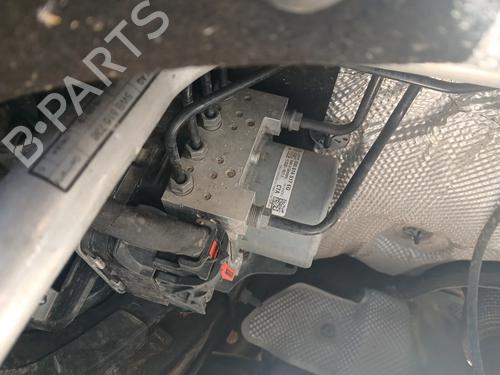 Used ABS pump ABS pump SKODA OCTAVIA III Combi (5E5, 5E6) 1.0 TSI (115 hp) 33205335 33205335