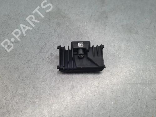 Used Electronic module RENAULT CAPTUR II (HF_) TCe 140 (HFN0) (140 hp) 33205390