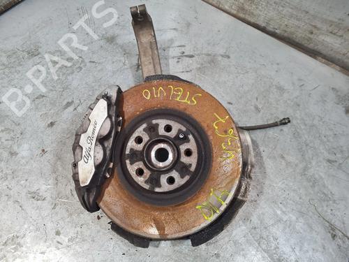 Used Right front steering knuckle Right front steering knuckle ALFA ROMEO STELVIO (949_) 2.2 JTDM Q4 (949.AXE2A) (190 hp) 33218042 33218042