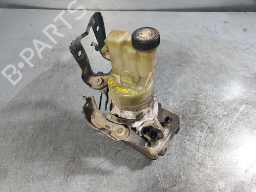 Used Steering pump Steering pump RENAULT MASTER III Van (FV) 2.3 dCi 165 FWD (FV0P, FV0U, FV11, FV12, FV1E) (163 hp) 33245033 33245033
