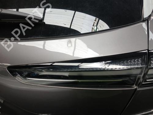 right-tailgate-light-renault-captur-ii-hf_-2020-33245056 main image
