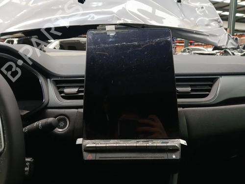 Used Radio Radio RENAULT CAPTUR II (HF_) TCe 140 (HFN0) (140 hp) 33245080 33245080