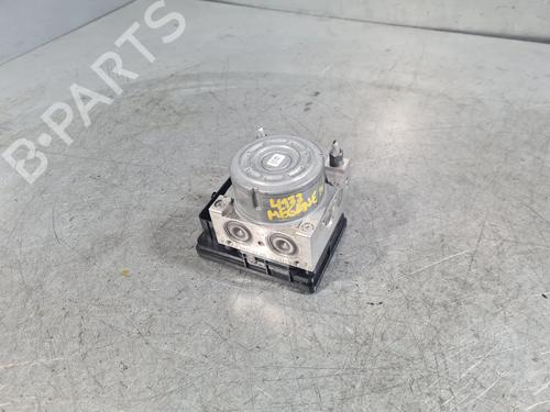Used ABS pump ABS pump RENAULT MEGANE IV Hatchback (B9A/M/N_) 1.8 Blue dCi 150 (B9A7) (150 hp) 33245147 33245147